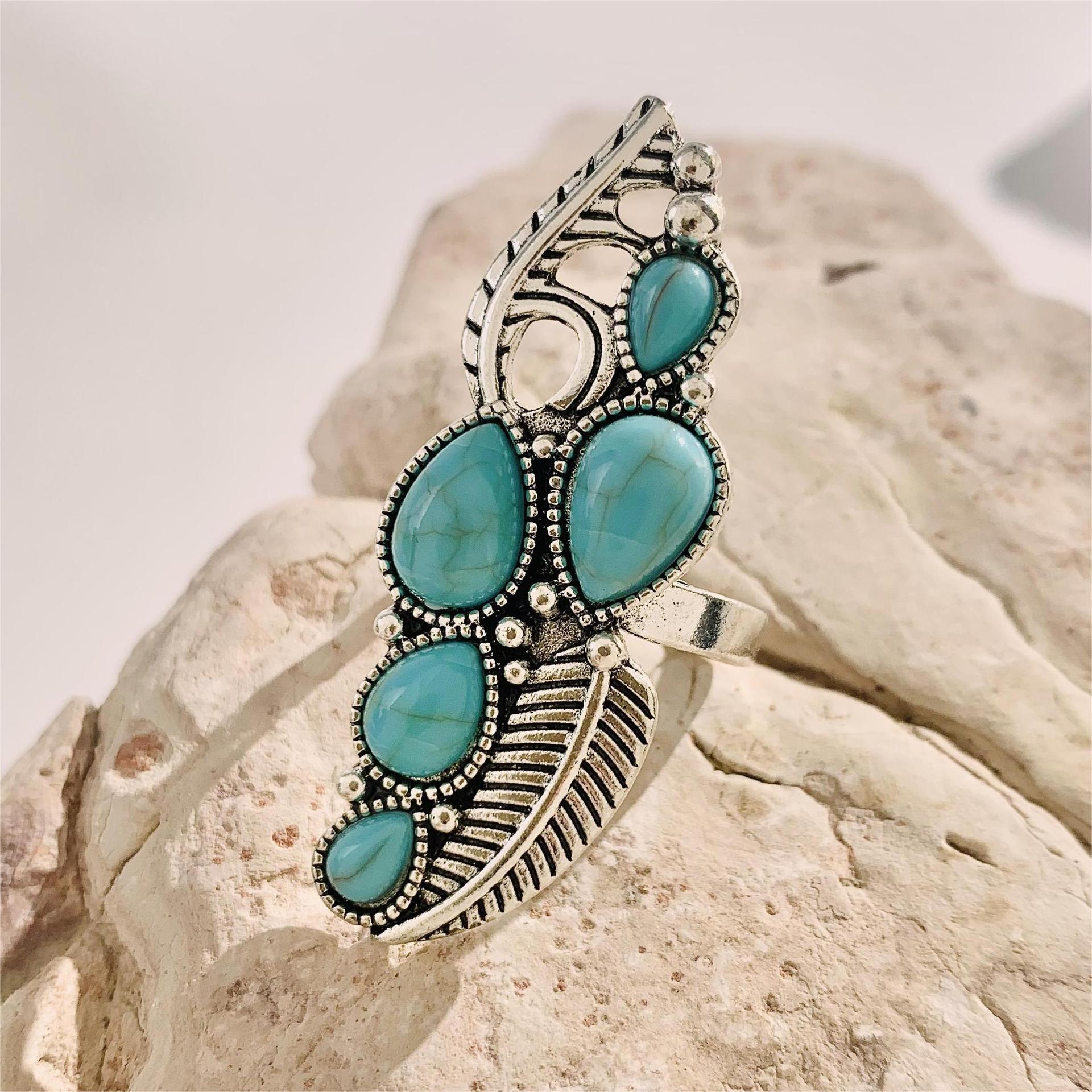 Wholesale Retro Turquoise Ring Ethnic Style Oval Cross Geometric Ring